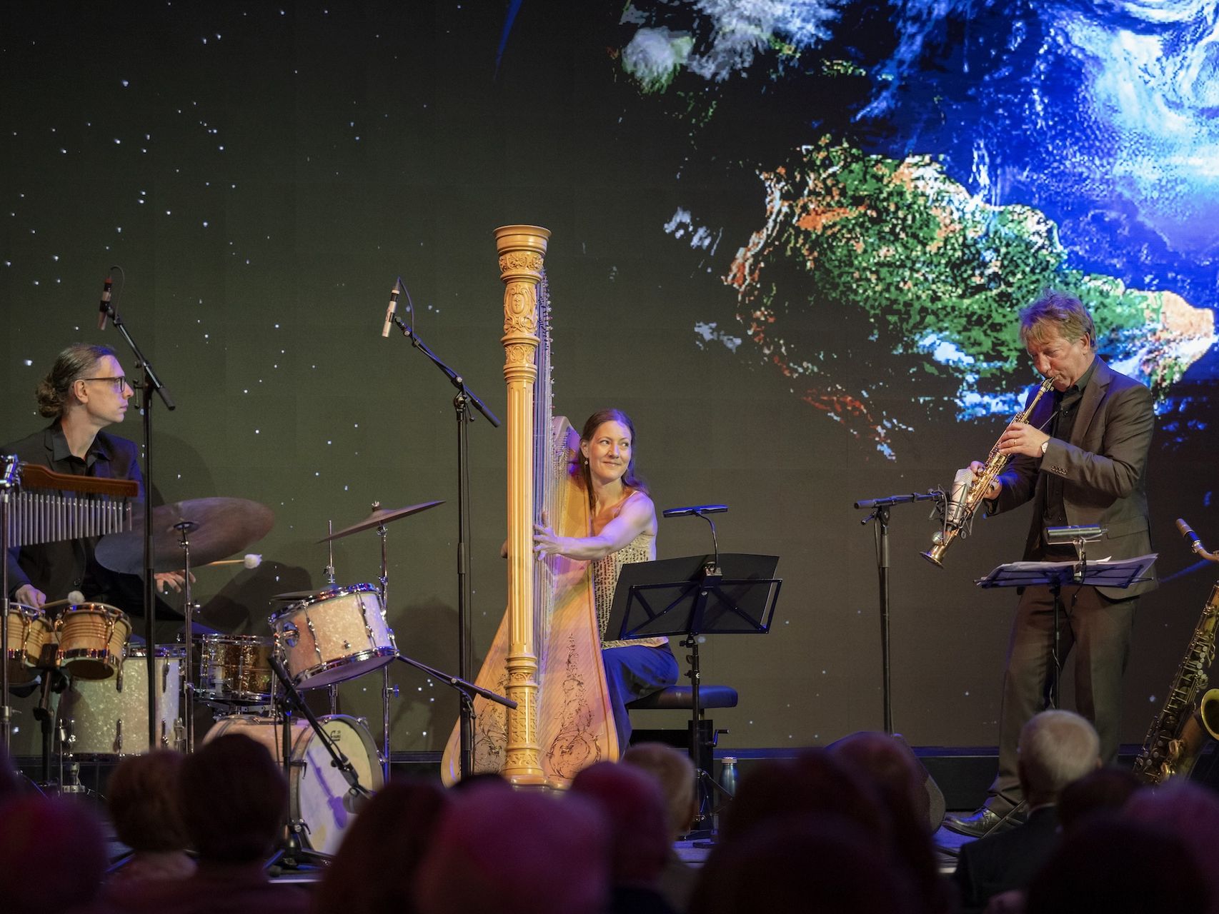 Die Band auf der Bühne
